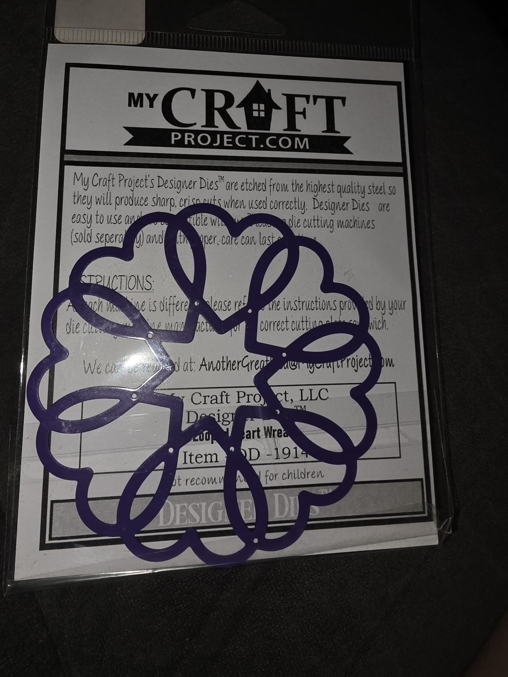 Purple Floral Wreath Die Cut - Home Office Crafting